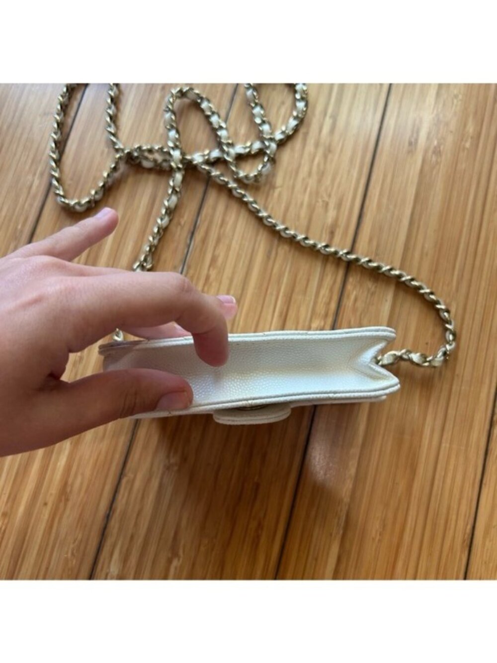 Chanel Mini Wallet On Chain White Caviar quilted crossbody Gold Hardware - Picture 14 of 14
